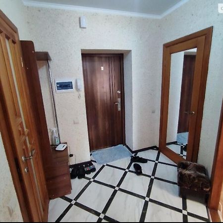 Комфортна Квартира В Жк Сімейний Vinnytsia Exterior photo